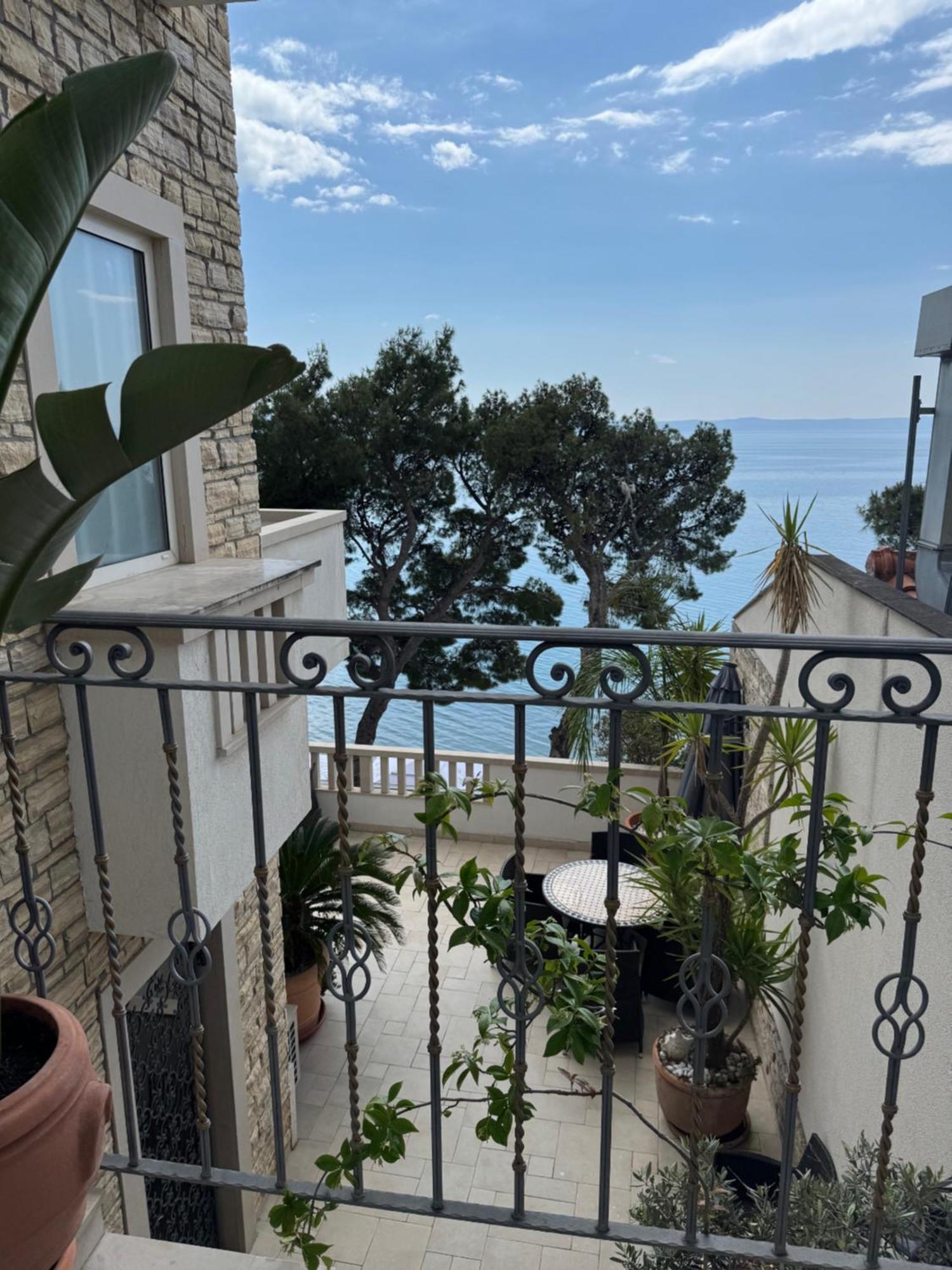 Ankora * Makarska